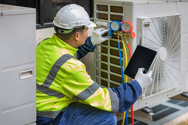 Professional Hvac Maintenance technician working in Felton, DE